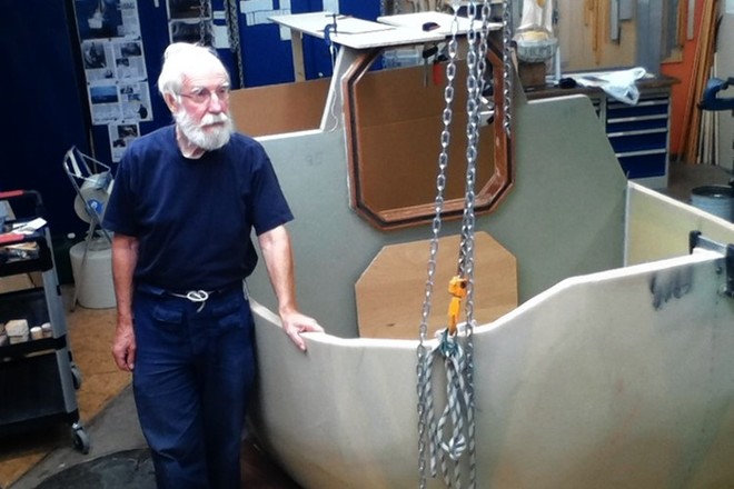 Sven and his half-built boat - photo by Wall Street Journal ©  SW